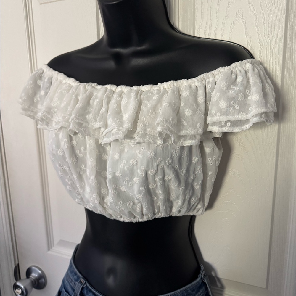 Off the Shoulder Crop Top - Picture 1 of 4